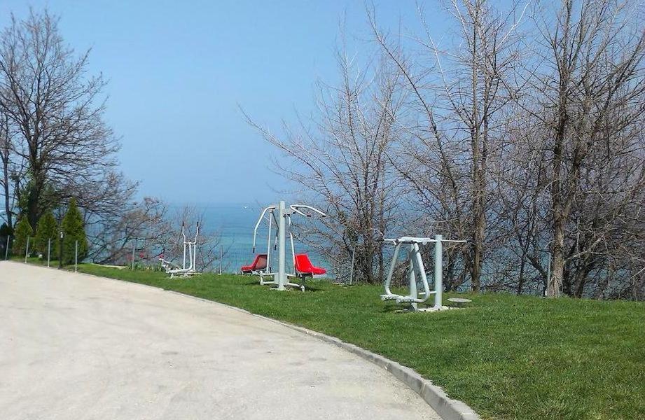 Silver Beach Delux Apartments Бяла Экстерьер фото